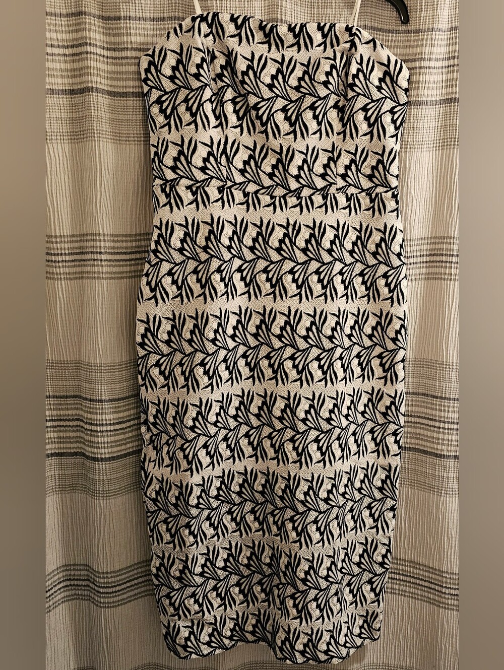 Sam Edelman Strapless Black and White Embroiderd Leaf-Print Dress